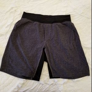 Lululemon T.H.E Short 9 in. Large